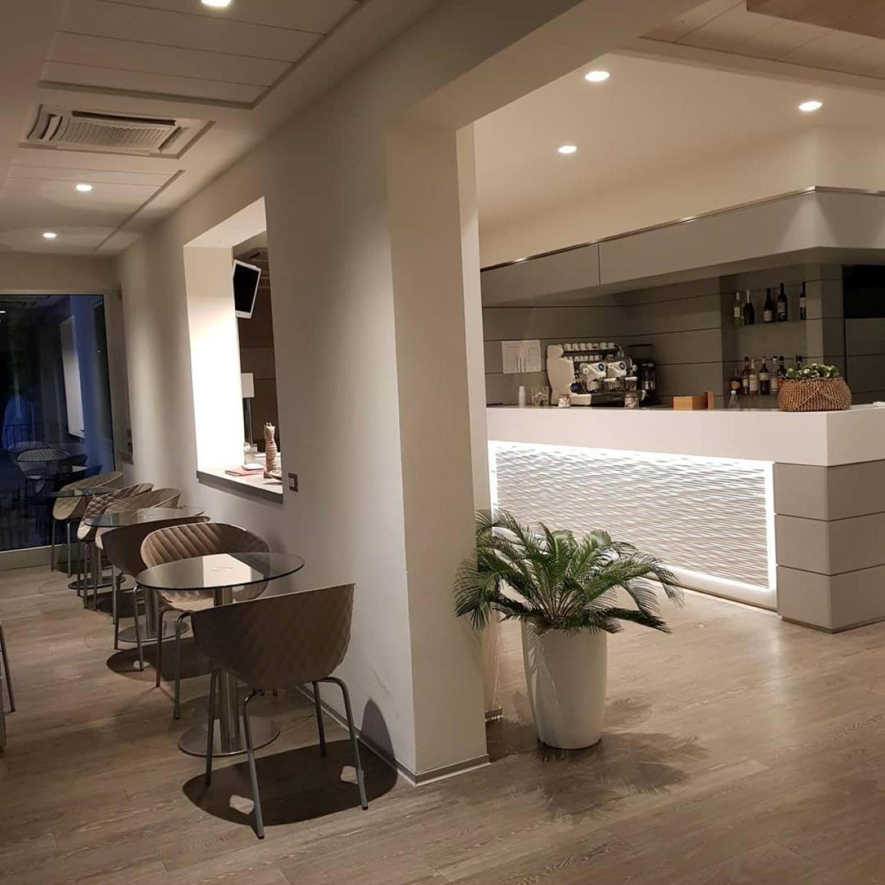 拉奎拉酒店 里米尼 外观 照片